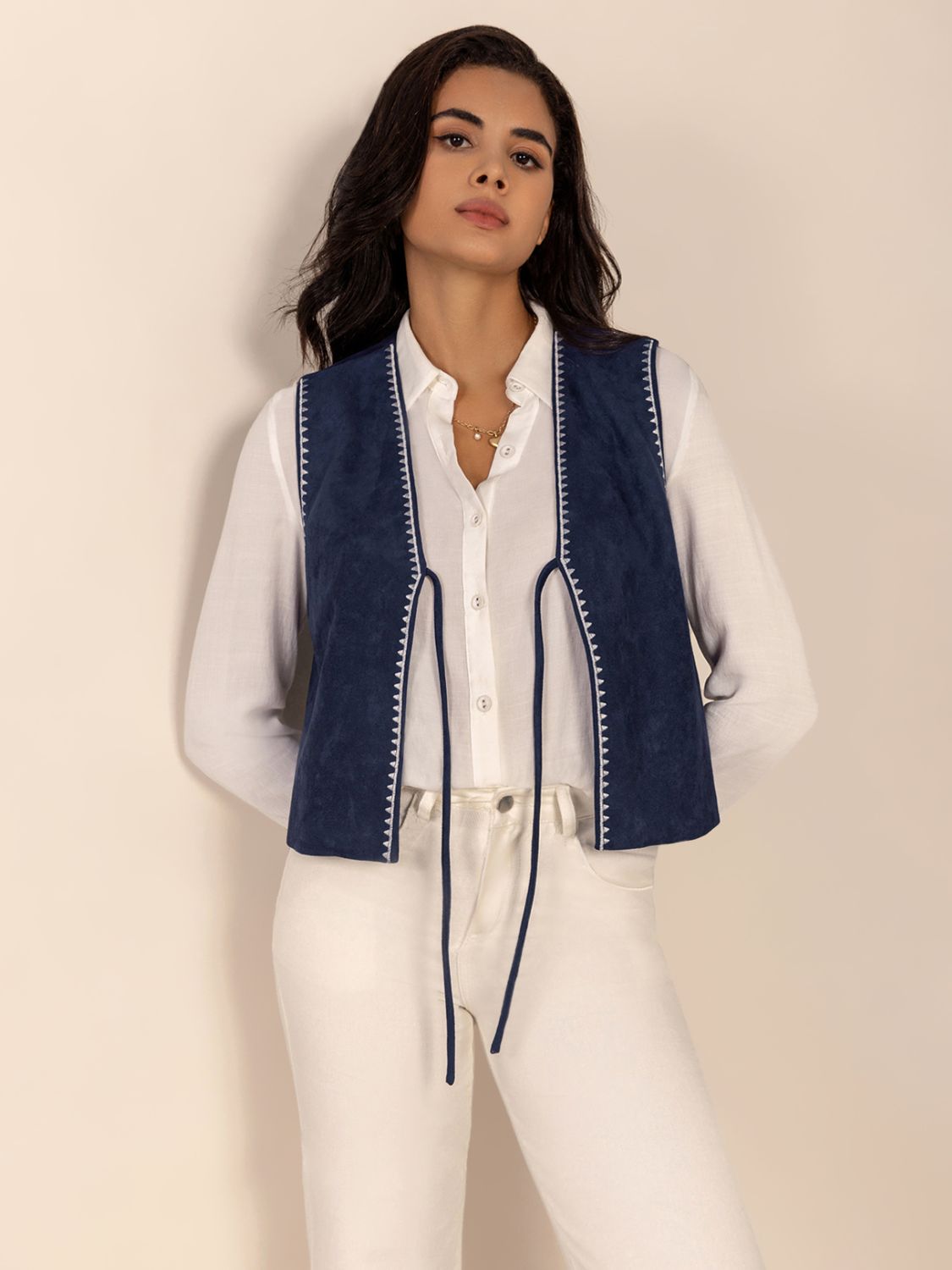 Blue Tied Contrast Trim Vest..