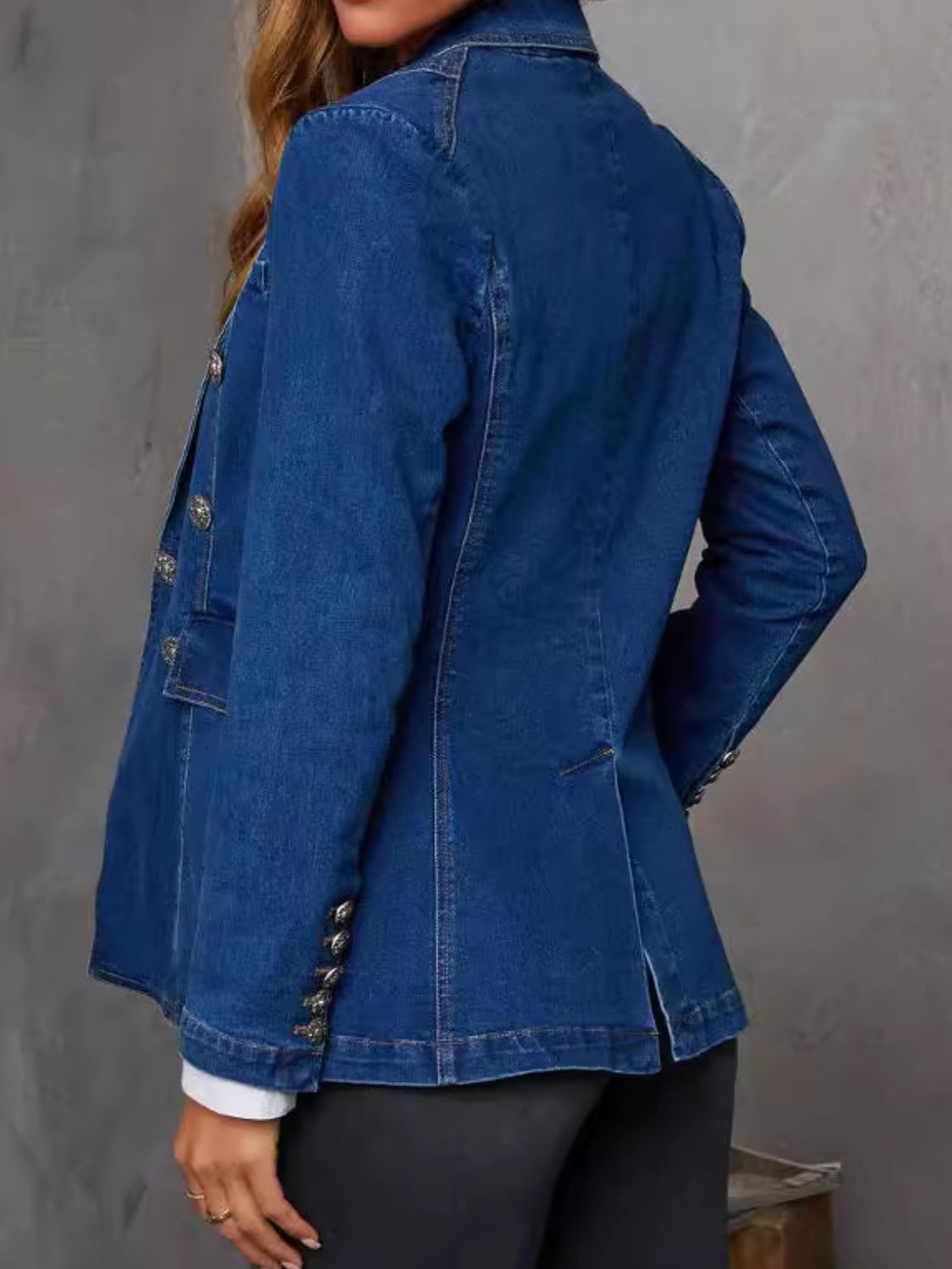 Neck Long Sleeve Denim Jacket..