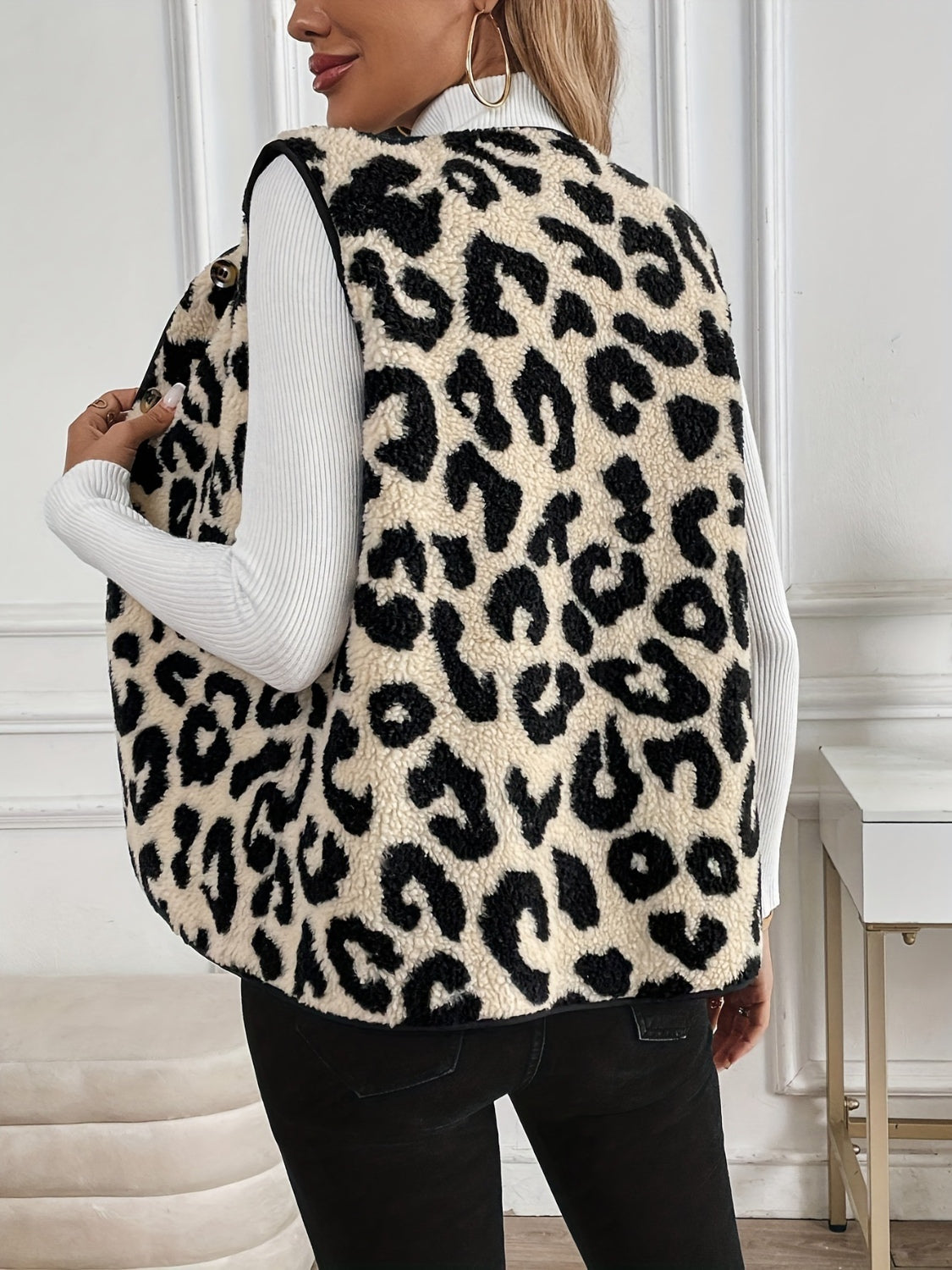 Leopard Button Up Sherpa Vest.