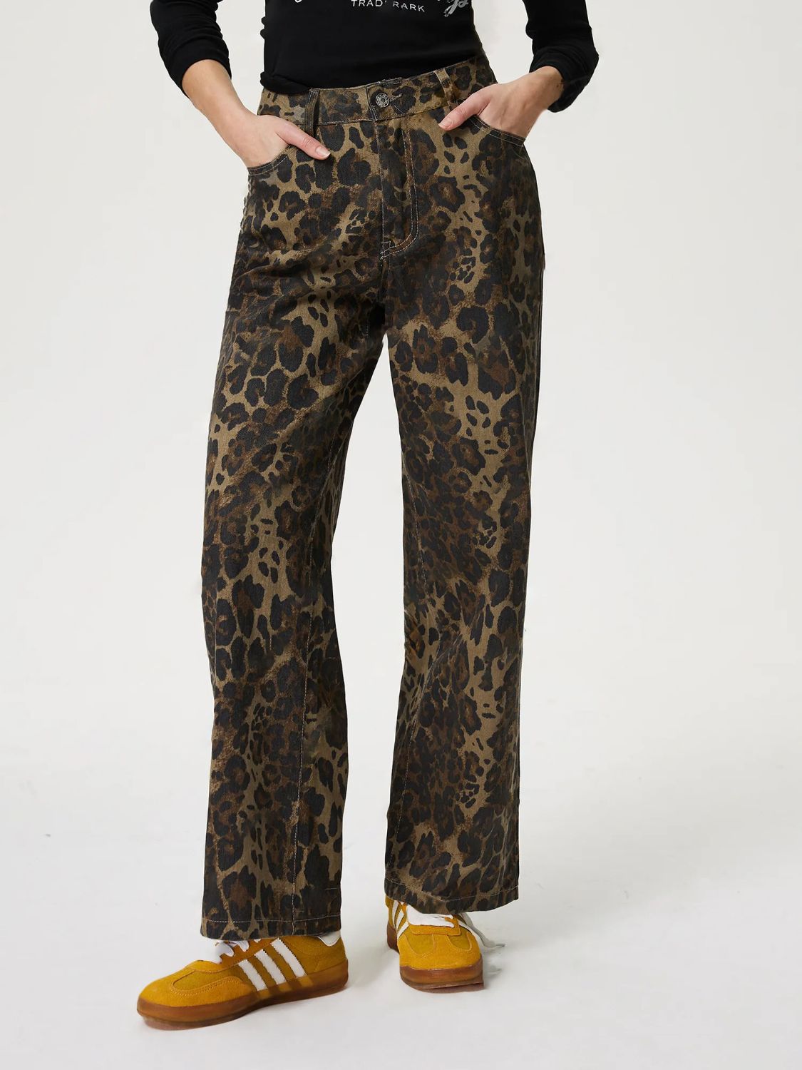 Leopard Straight Jeans w/ Pockets